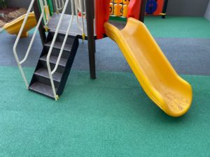 Piso de borracha para playground