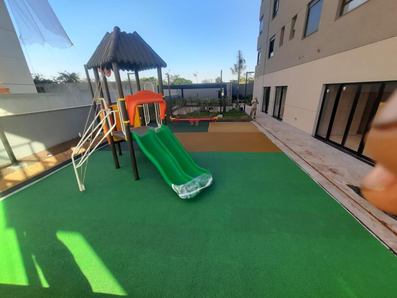 piso para playground ao ar livre 1